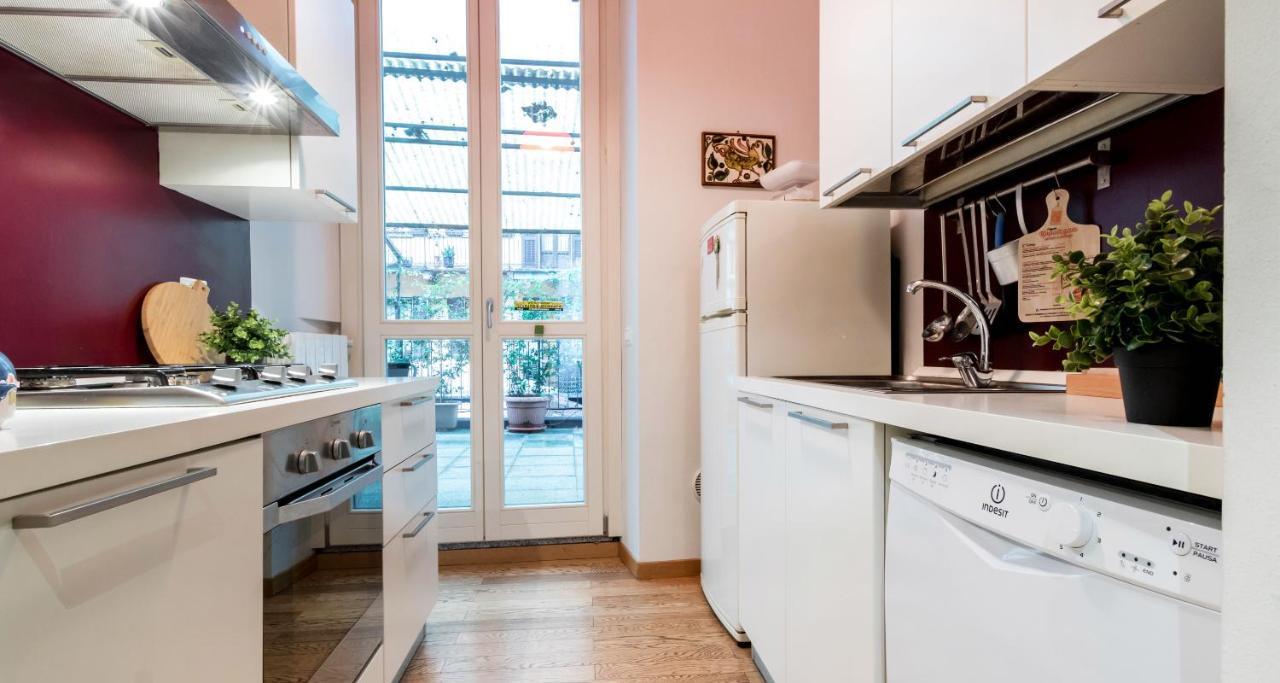 Joivy Apt For 6 With Big Terrace In Milan Centro Storico Exteriör bild